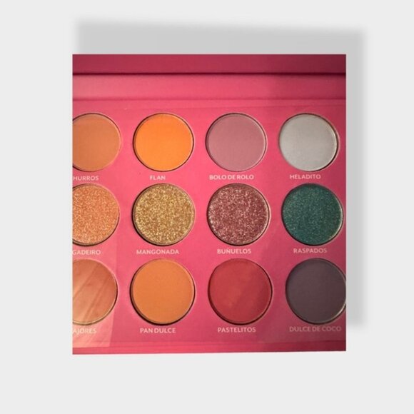 NiB Tresluce Beauty Dolce Vita Eyeshadow Palette - Picture 9 of 12